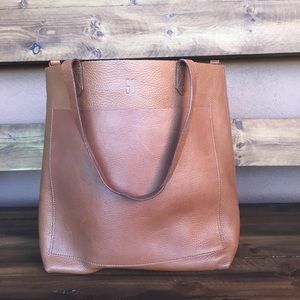 Madewell Medium Transport